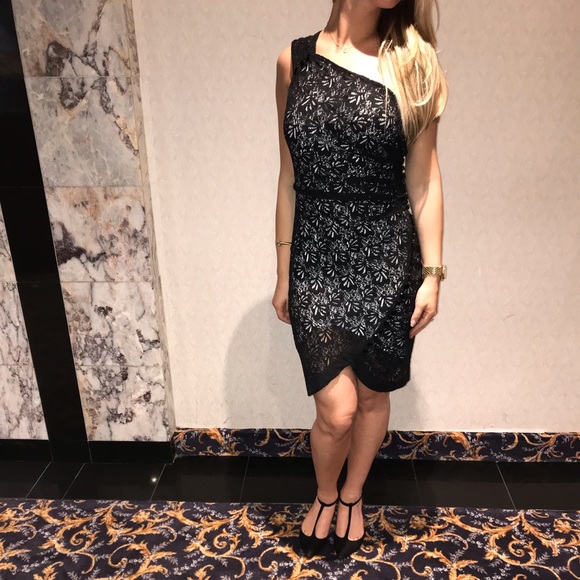 One shoulder dress - Picture 2 of 6